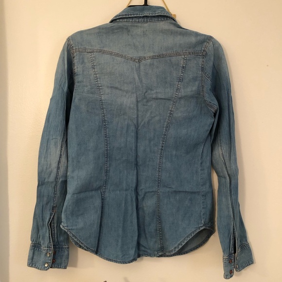 H&M Blue Jean Denim Style Button Up Shirt Top - Picture 2 of 3